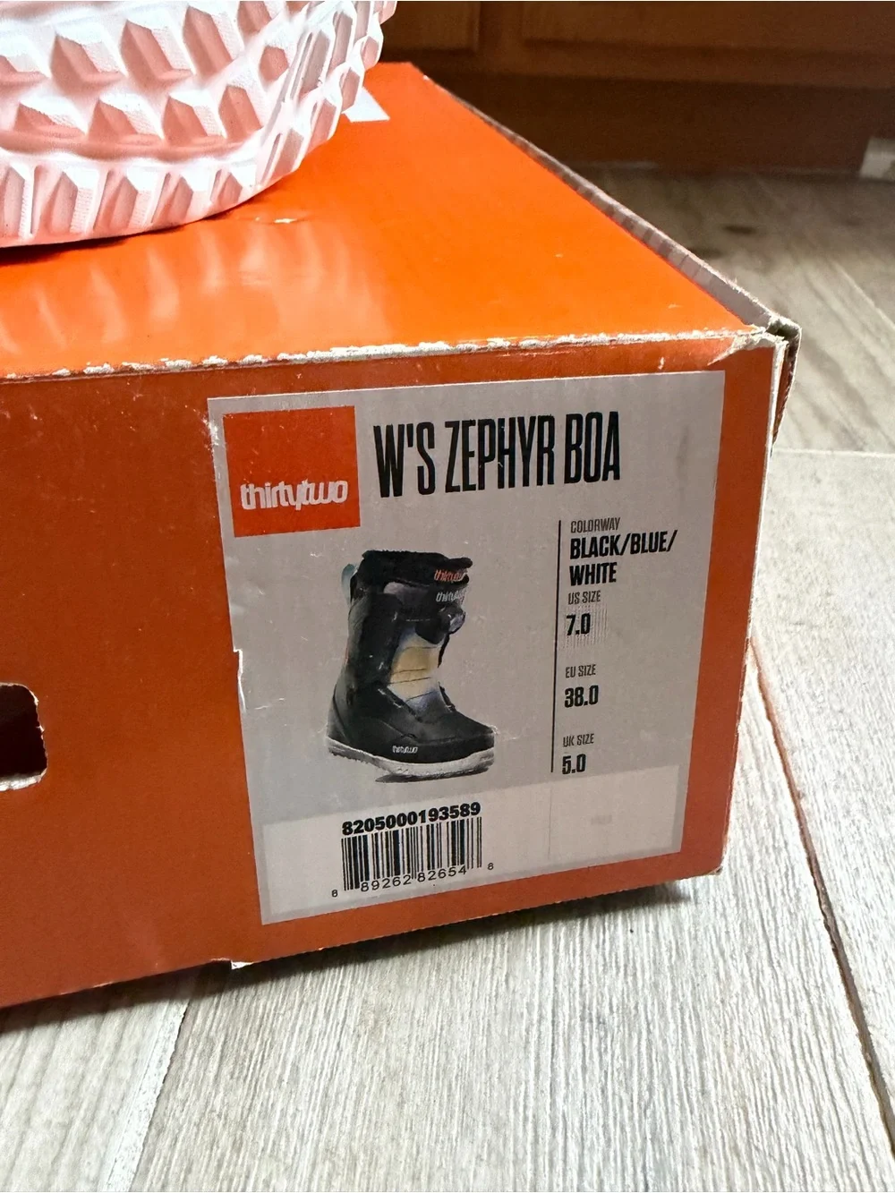 ThirtyTwo Women's Zephyr BOA Winter Snowboard Boots - Black with Multicolor